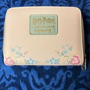 Loungefly Cream Floral Harry Potter Card Holder